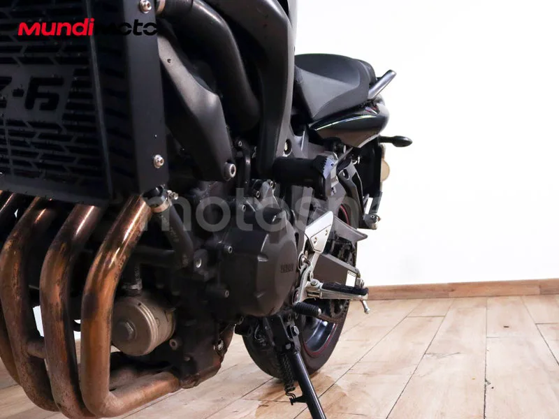 Yamaha FZ6 Fazer S2 - Vista 10