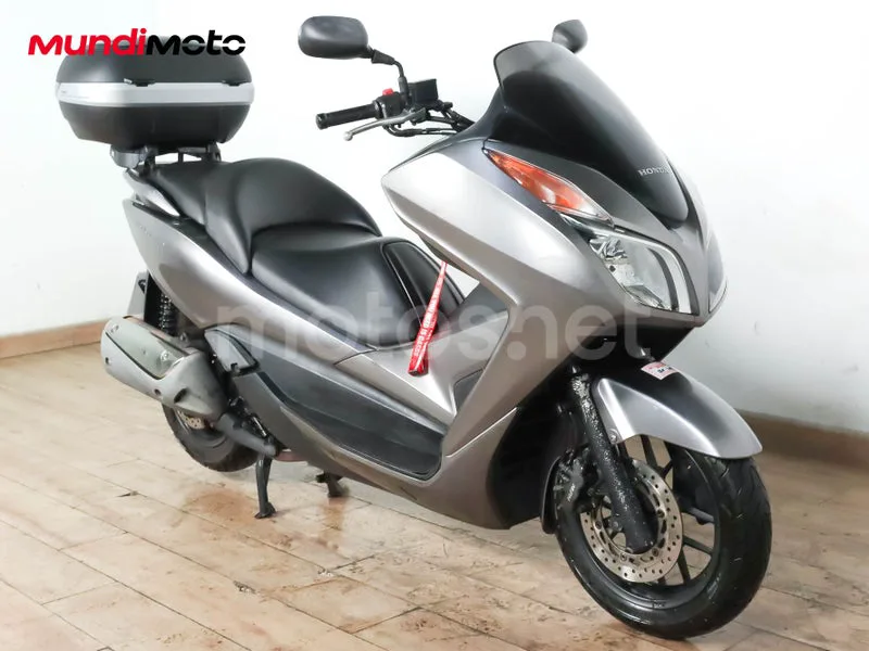 Honda Forza 300 2499 € 2014 Madrid - 2