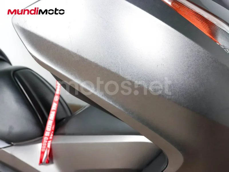 Honda Forza 300 - Vista 14
