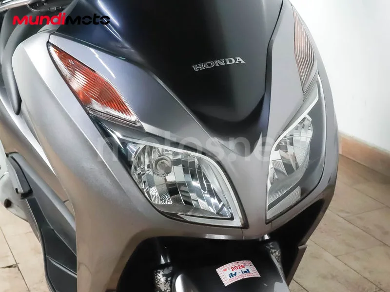 Honda Forza 300 - Vista 5