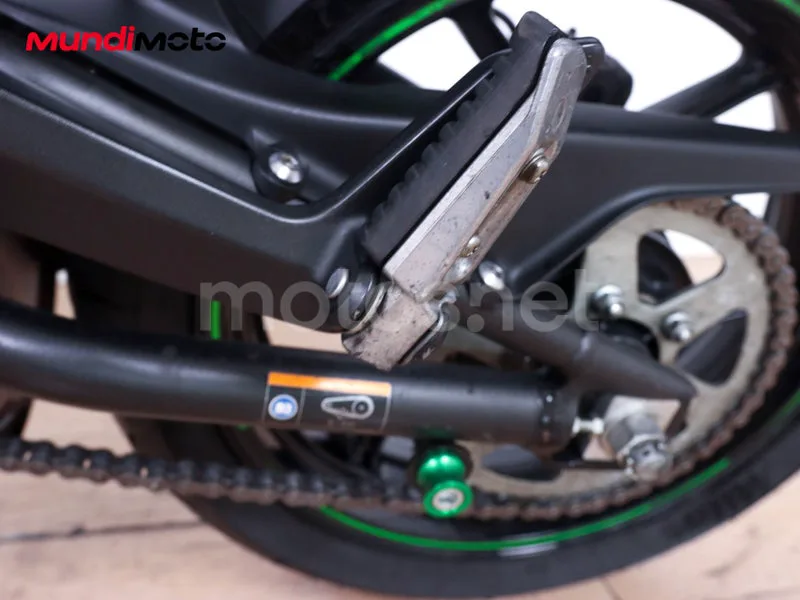 Kawasaki ER-6f - Vista 15