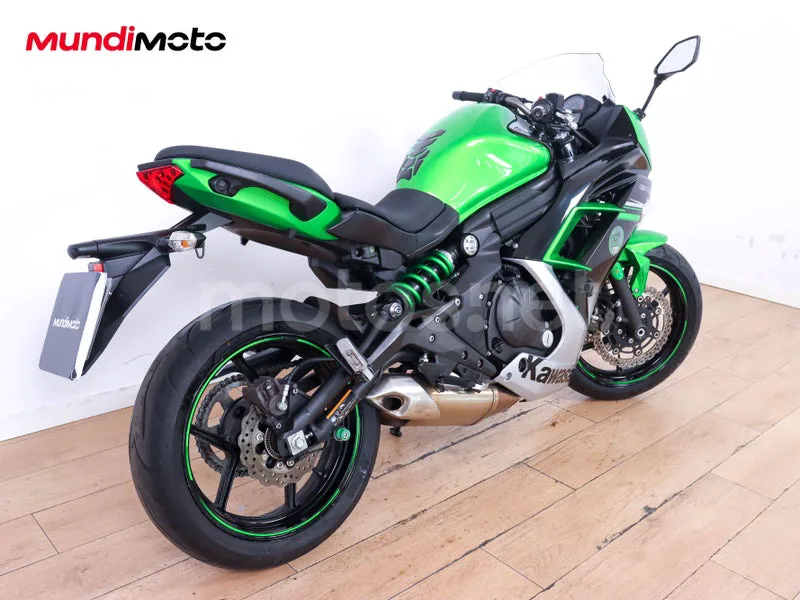 Kawasaki ER-6f - Vista 3