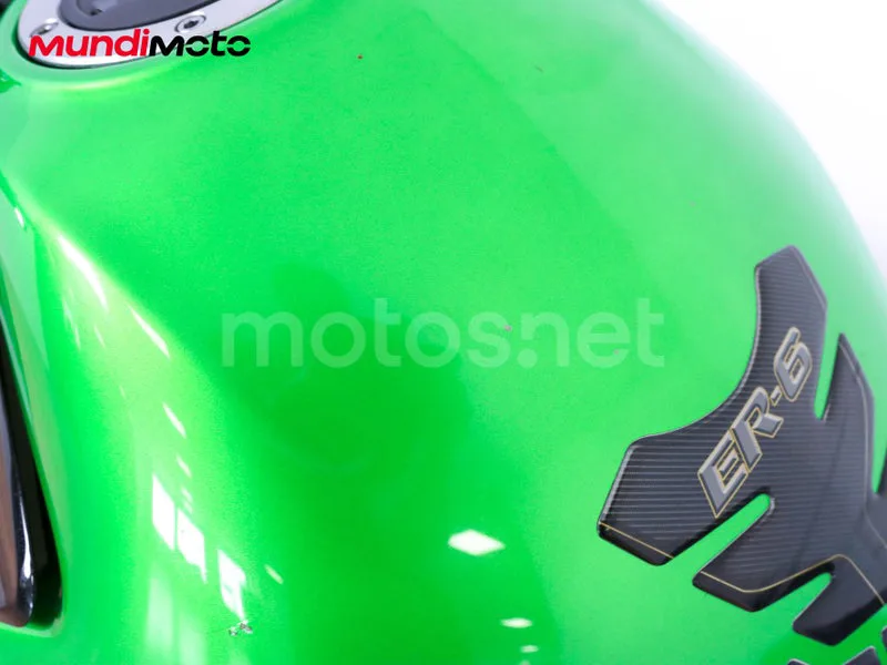 Kawasaki ER-6f - Vista 24
