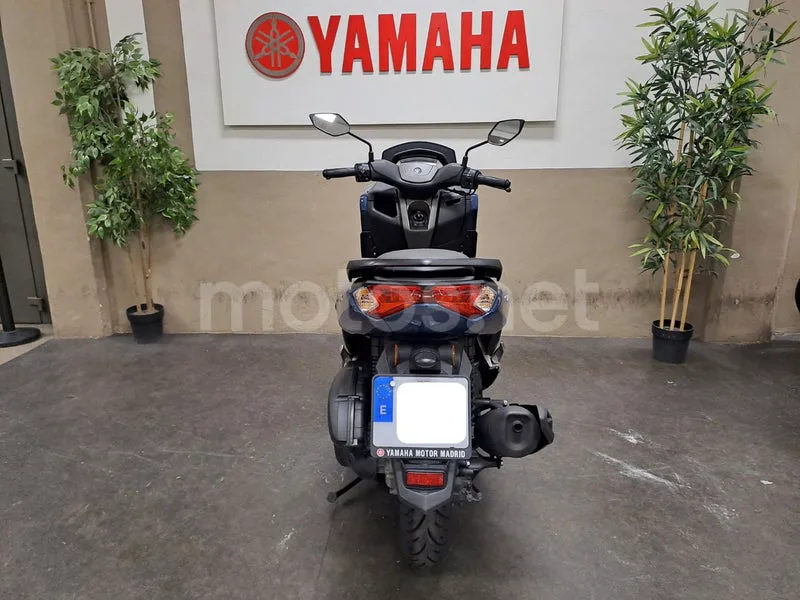 Yamaha NMAX - Vista 5