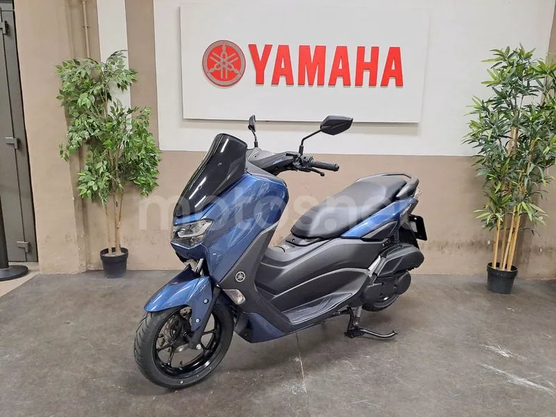 Yamaha NMAX - Vista 7