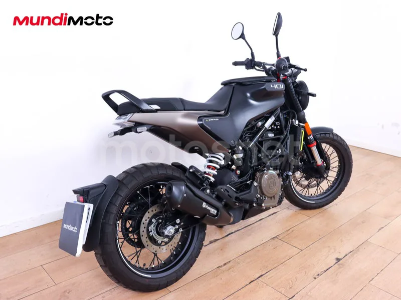 Husqvarna Svartpilen 401 - Vista 3