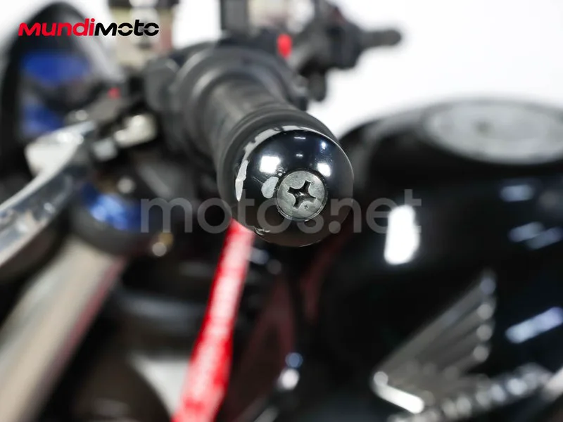 Honda CB1000R - Vista 15