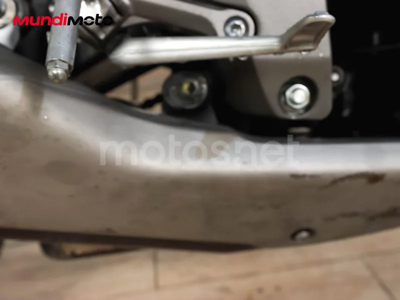 Honda CB1000R - Vista 16