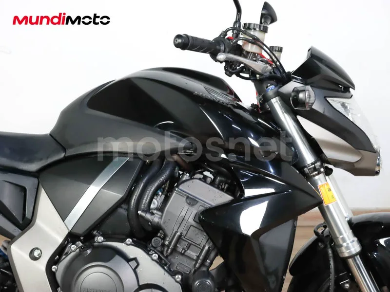 Honda CB1000R - Vista 24