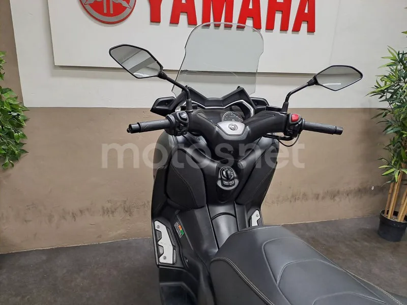 Yamaha XMAX 125 - Vista 12
