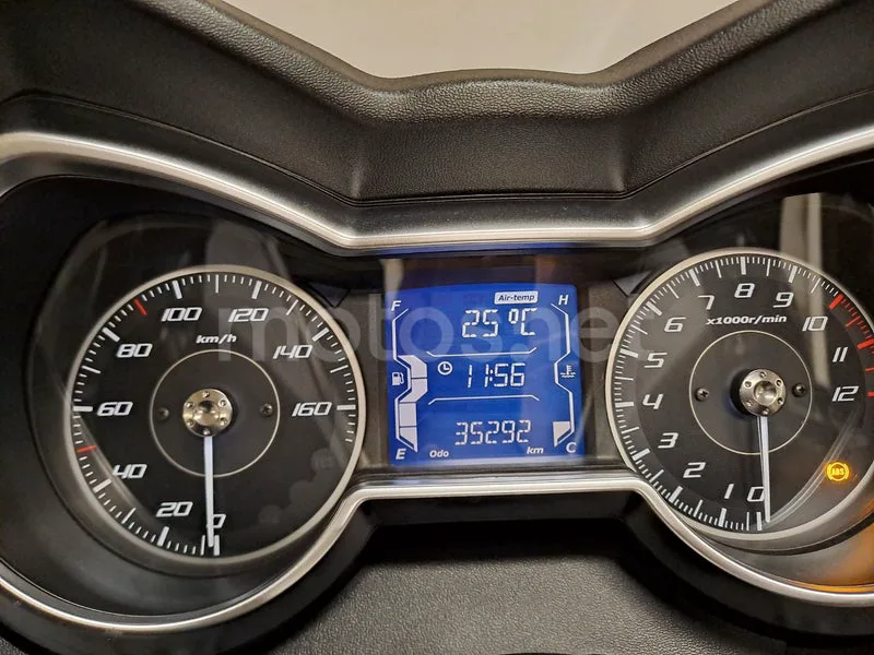 Yamaha XMAX 125 - Vista 16