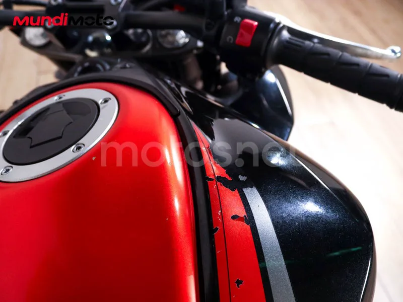 Kawasaki Z800 - Vista 20