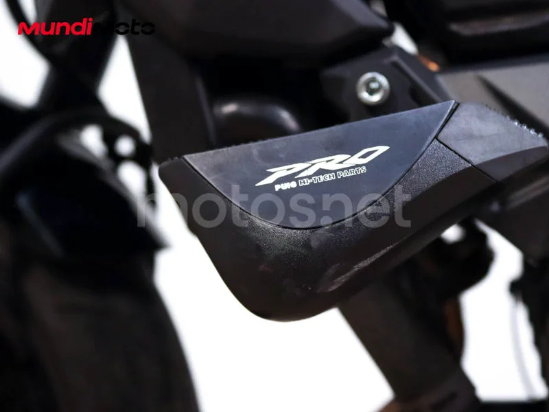 Kawasaki Z800 - Vista 39