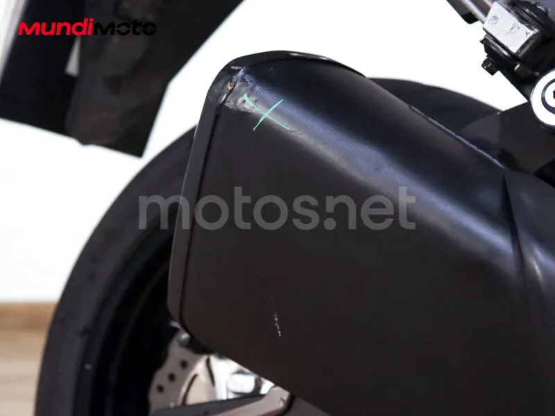 Kawasaki Z800 - Vista 49