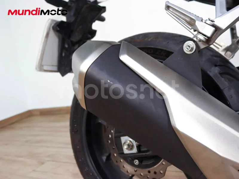 Honda CB500 Hornet - Vista 23