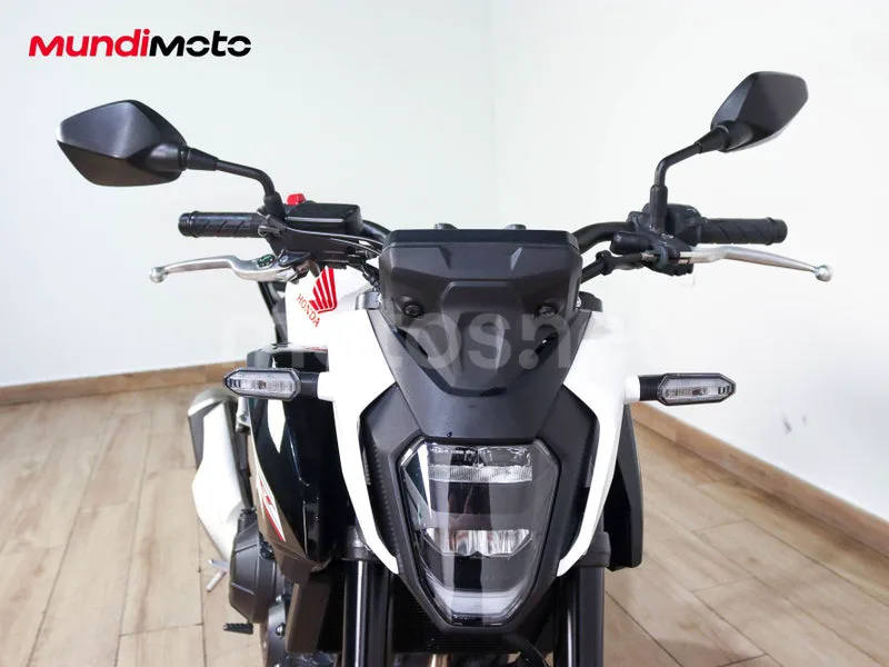 Honda CB500 Hornet - Vista 5