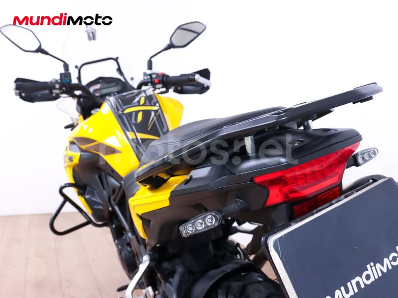 Benelli TRK 502 - Vista 9