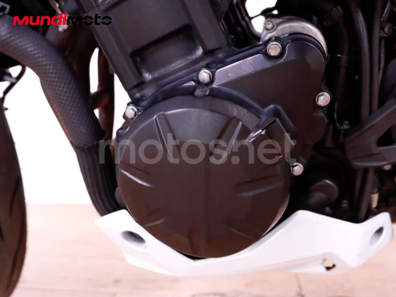 Kawasaki Z900 - Vista 17