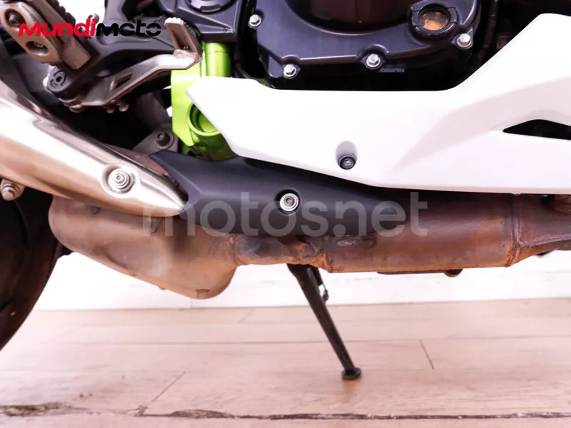 Kawasaki Z900 - Vista 24
