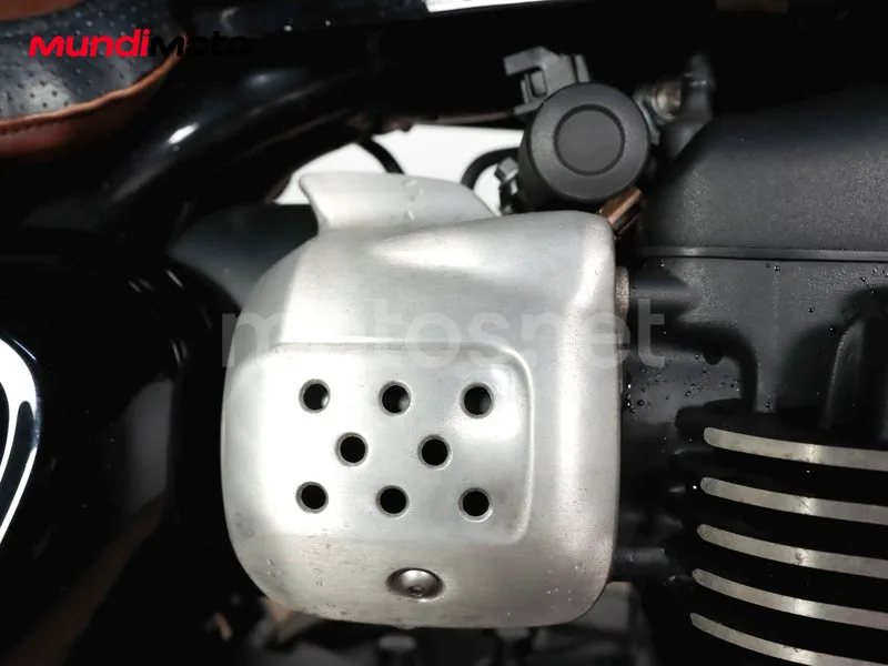 Triumph Street Twin - Vista 22