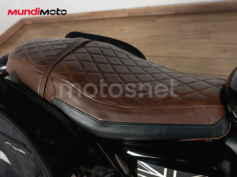 Triumph Street Twin - Vista 27