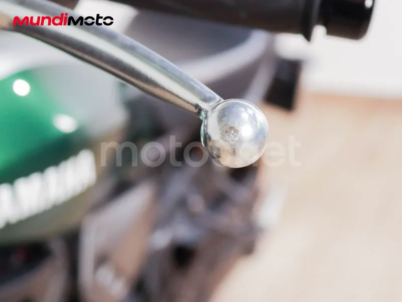 Yamaha XSR700 - Vista 24
