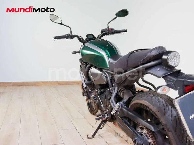 Yamaha XSR700 - Vista 9