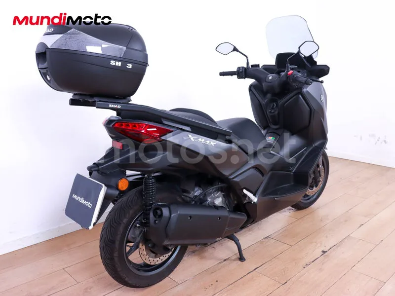 Yamaha XMAX 300 - Vista 3