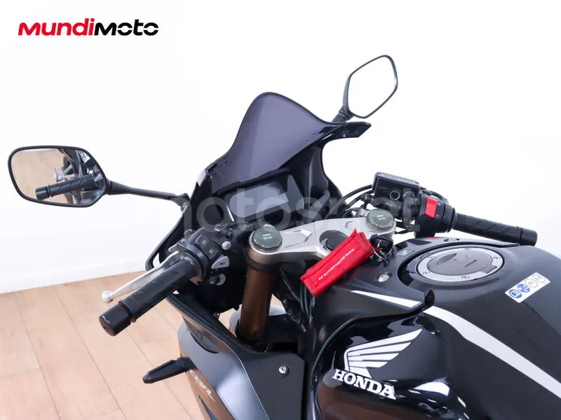 Honda CBR650R - Vista 11