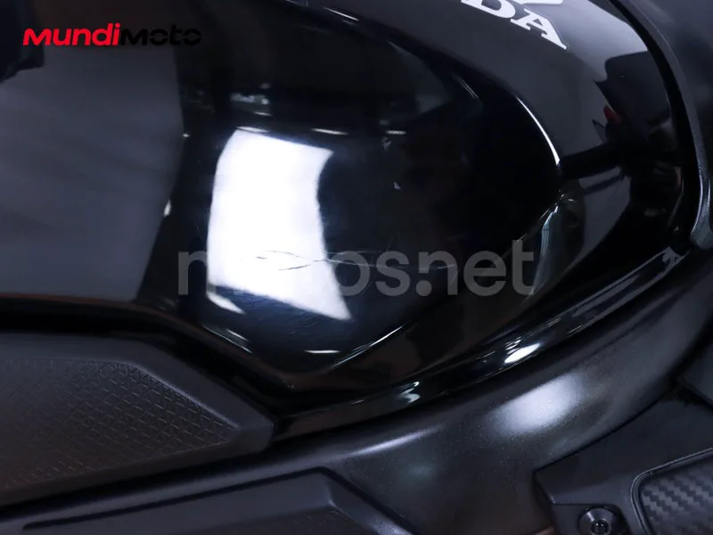 Honda CBR650R - Vista 14
