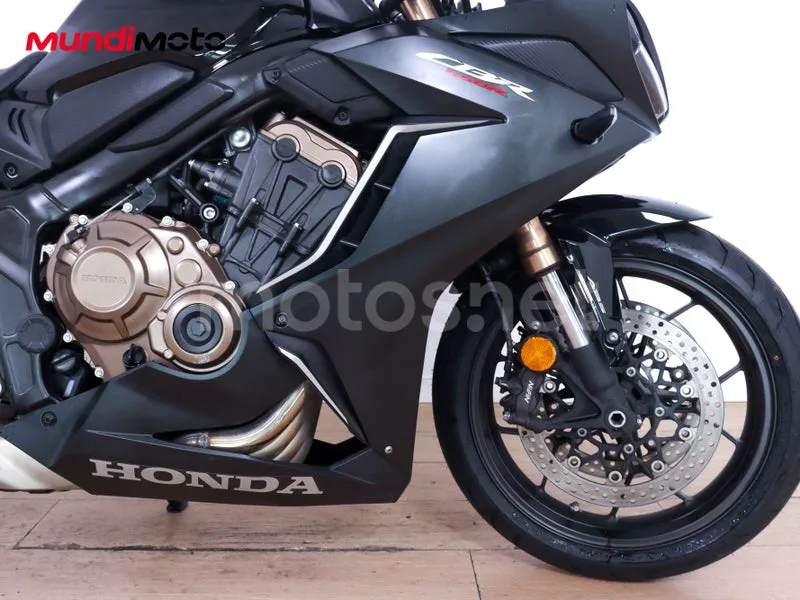Honda CBR650R - Vista 20