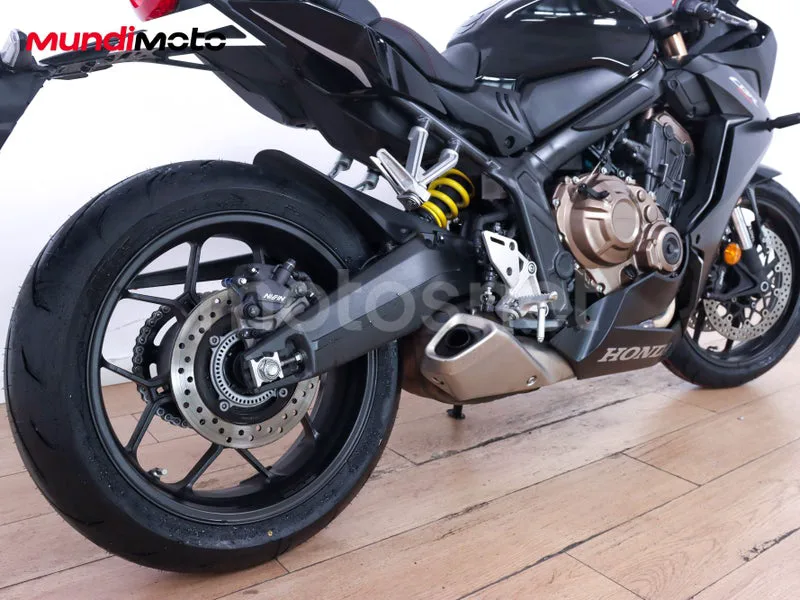 Honda CBR650R - Vista 4