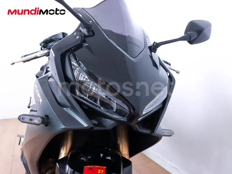 Honda CBR650R - Vista 5