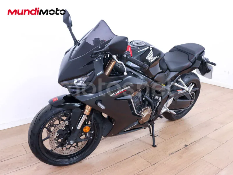 Honda CBR650R - Vista 7