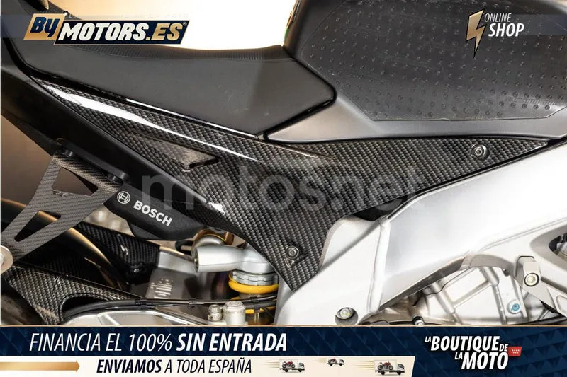 Aprilia RSV4 RR - Vista 12