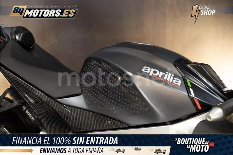 Aprilia RSV4 RR - Vista 17