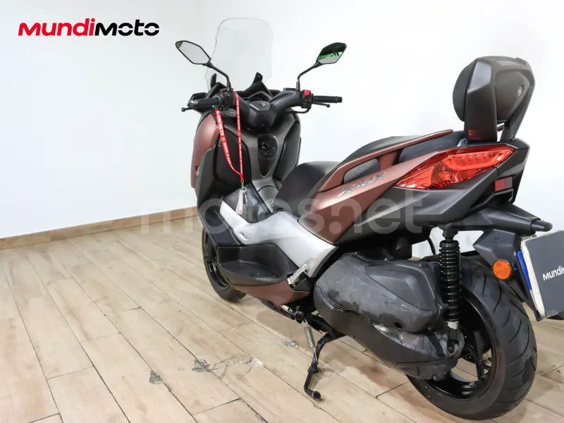 Yamaha XMAX 300 - Vista 8