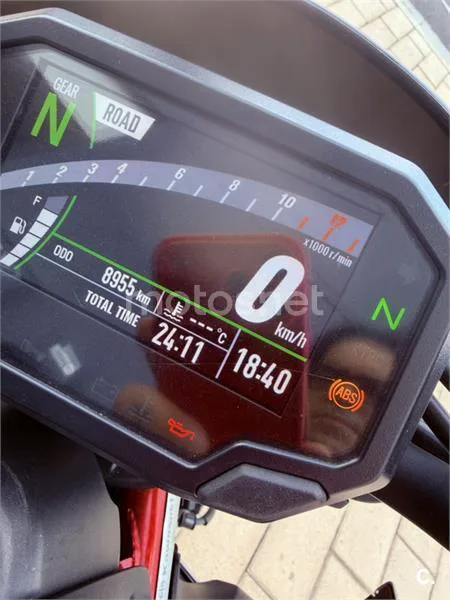 Kawasaki Z900 - Vista 3