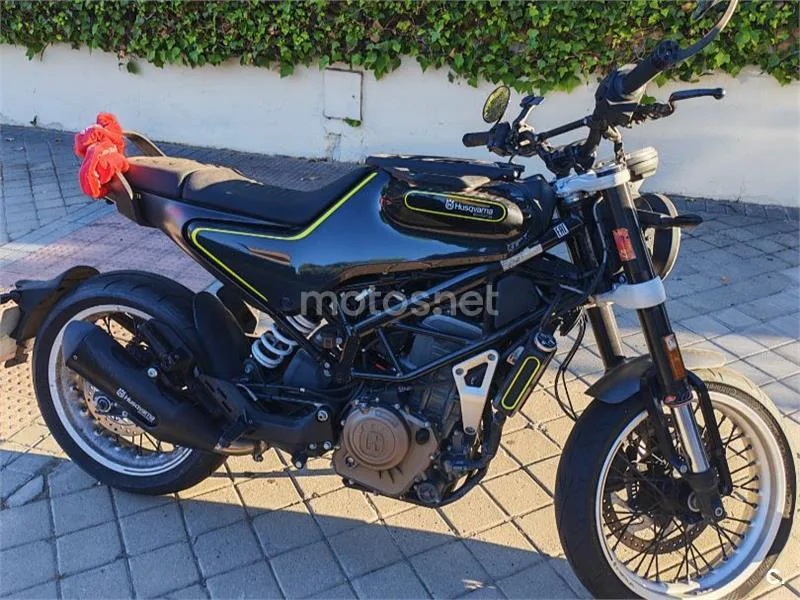 Husqvarna Svartpilen 401 2700 € 2019 Madrid - 1