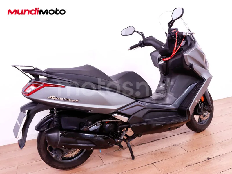 Kymco Super Dink 125 - Vista 3