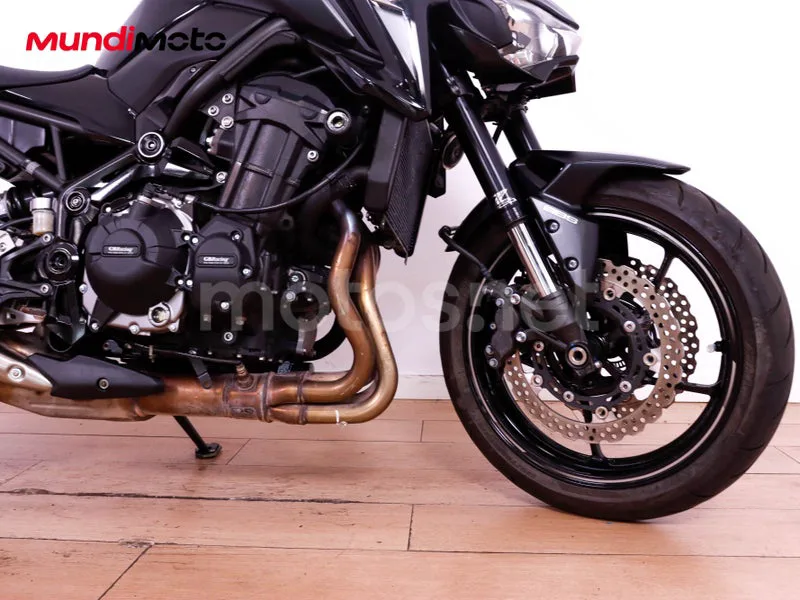 Kawasaki Z900 - Vista 28