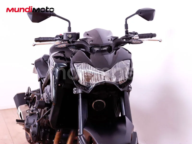 Kawasaki Z900 - Vista 5