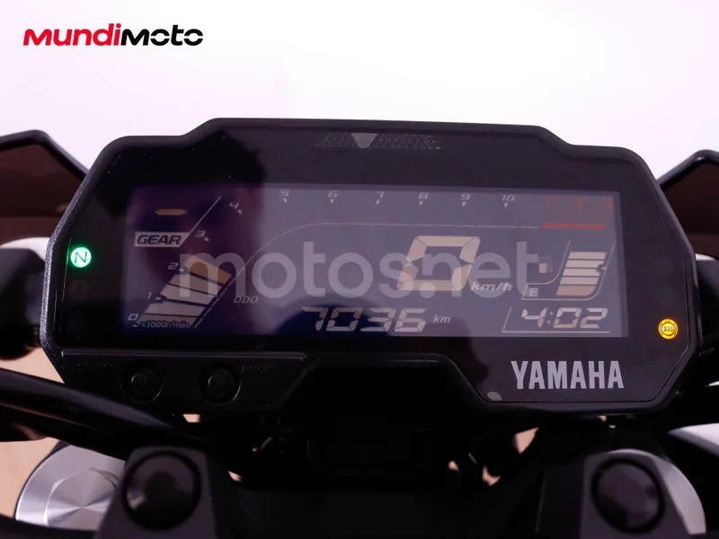 Yamaha MT-125 - Vista 12