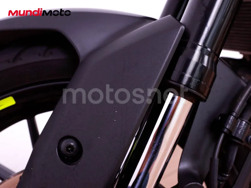 Yamaha MT-125 - Vista 15