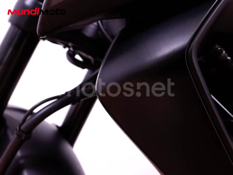 Yamaha MT-125 - Vista 18