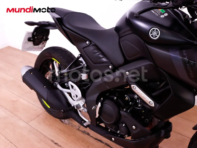 Yamaha MT-125 - Vista 28