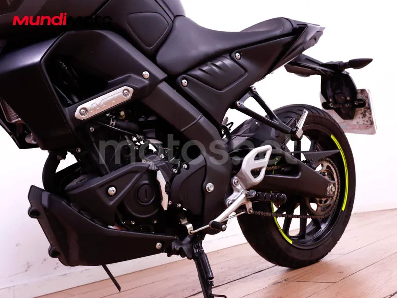 Yamaha MT-125 - Vista 10