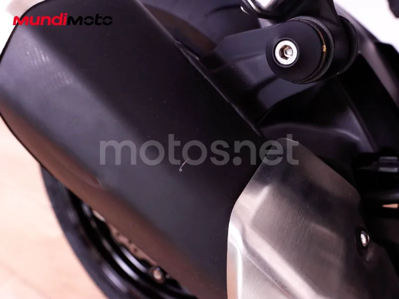 Kawasaki Z900 - Vista 16