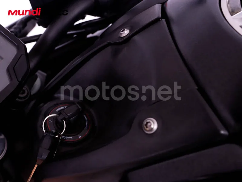 Kawasaki Z900 - Vista 37