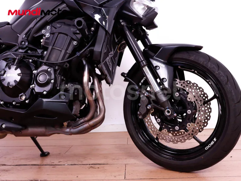 Kawasaki Z900 - Vista 44
